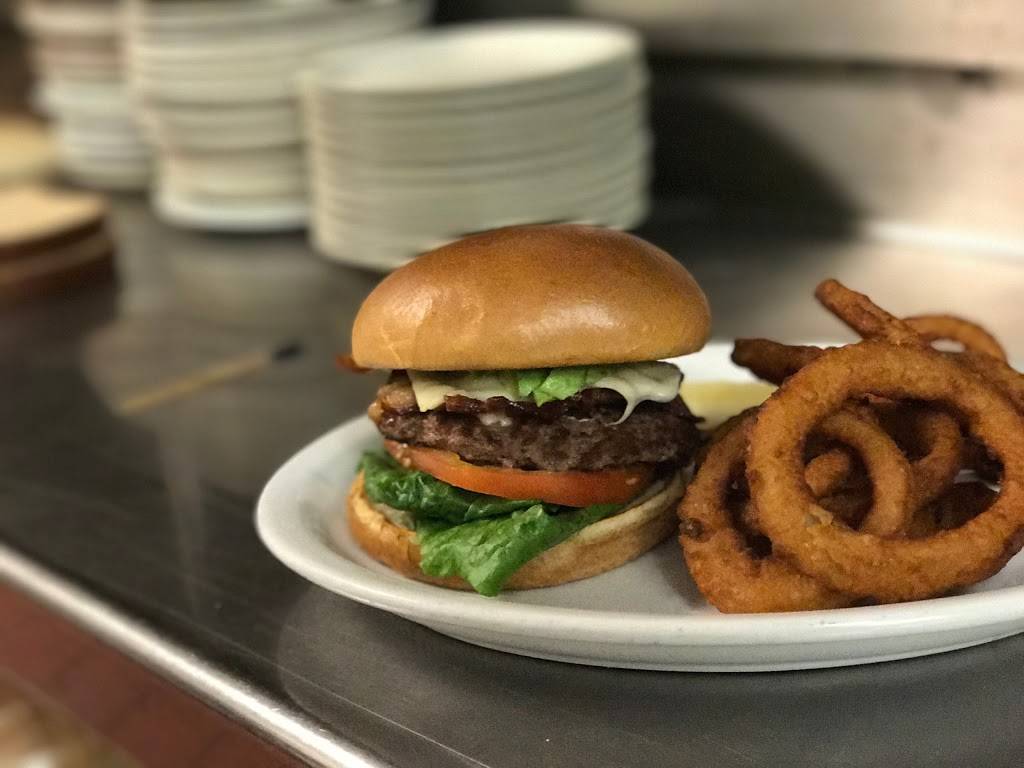 The Cracked Egg | restaurant | 3422 W Glendale Ave, Phoenix, AZ 85051, USA | 6022422288 OR +1 602-242-2288