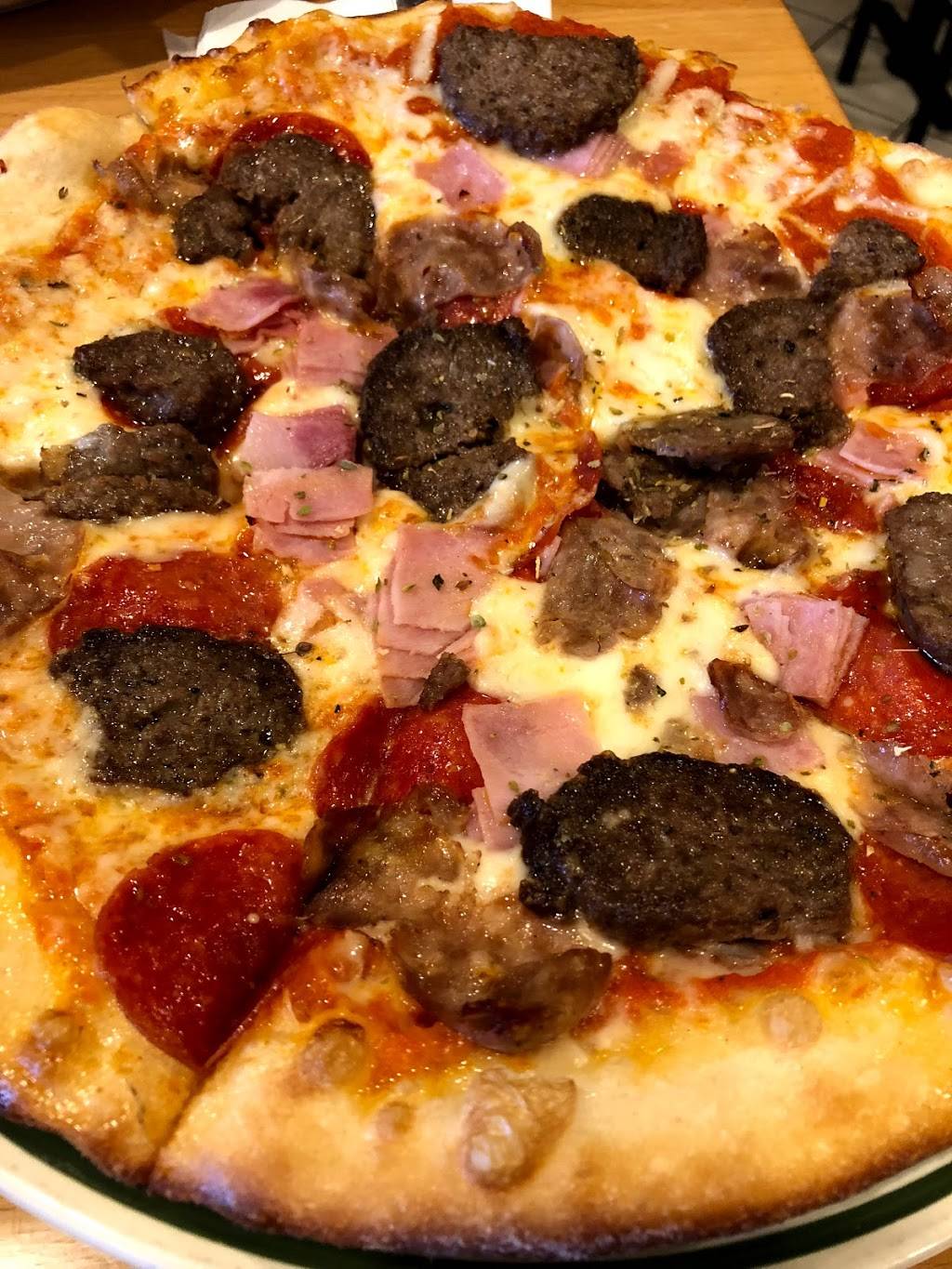 Neighborhood Italian Kitchen | restaurant | 15 Crow St, Berryville, VA 22611, USA | 5402772974 OR +1 540-277-2974