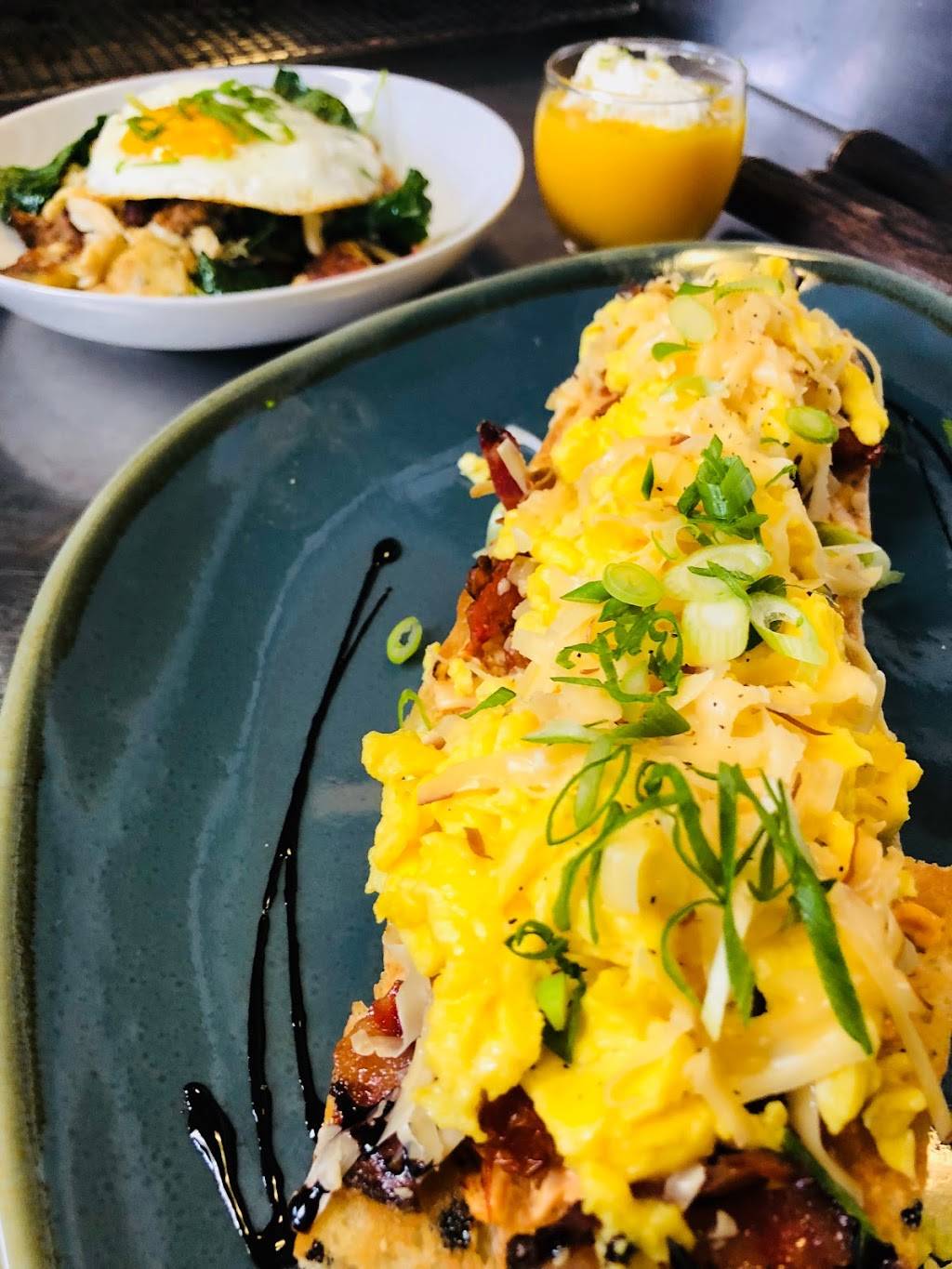 The Pointe on Badgers Island | restaurant | 31 Badgers Island W, Kittery, ME 03904, USA | 2077032987 OR +1 207-703-2987