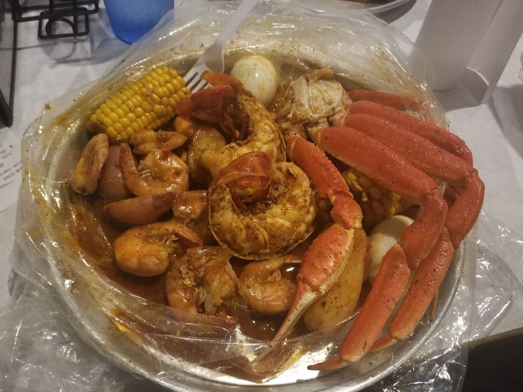 Crafty Crab - Jacksonville | restaurant | 6733 103rd St #28, Jacksonville, FL 32210, USA | 9043740181 OR +1 904-374-0181