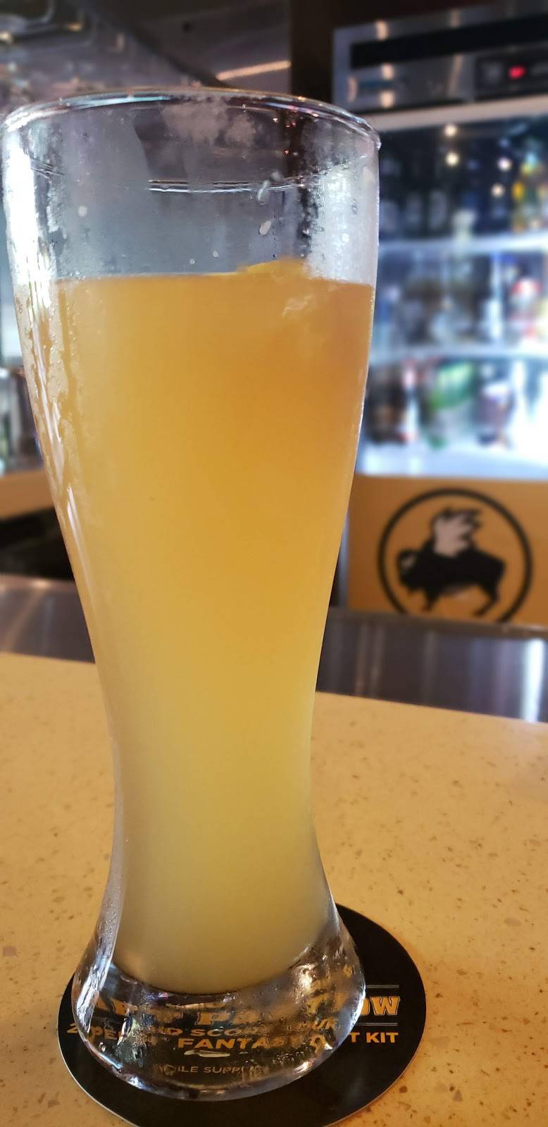 Buffalo Wild Wings | restaurant | 2450 Crystal Dr, Arlington, VA 22202, USA | 7034130160 OR +1 703-413-0160