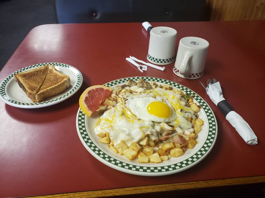 Grannies Diner | restaurant | 322 Denver Ave, Fort Lupton, CO 80621, USA | 3038579131 OR +1 303-857-9131