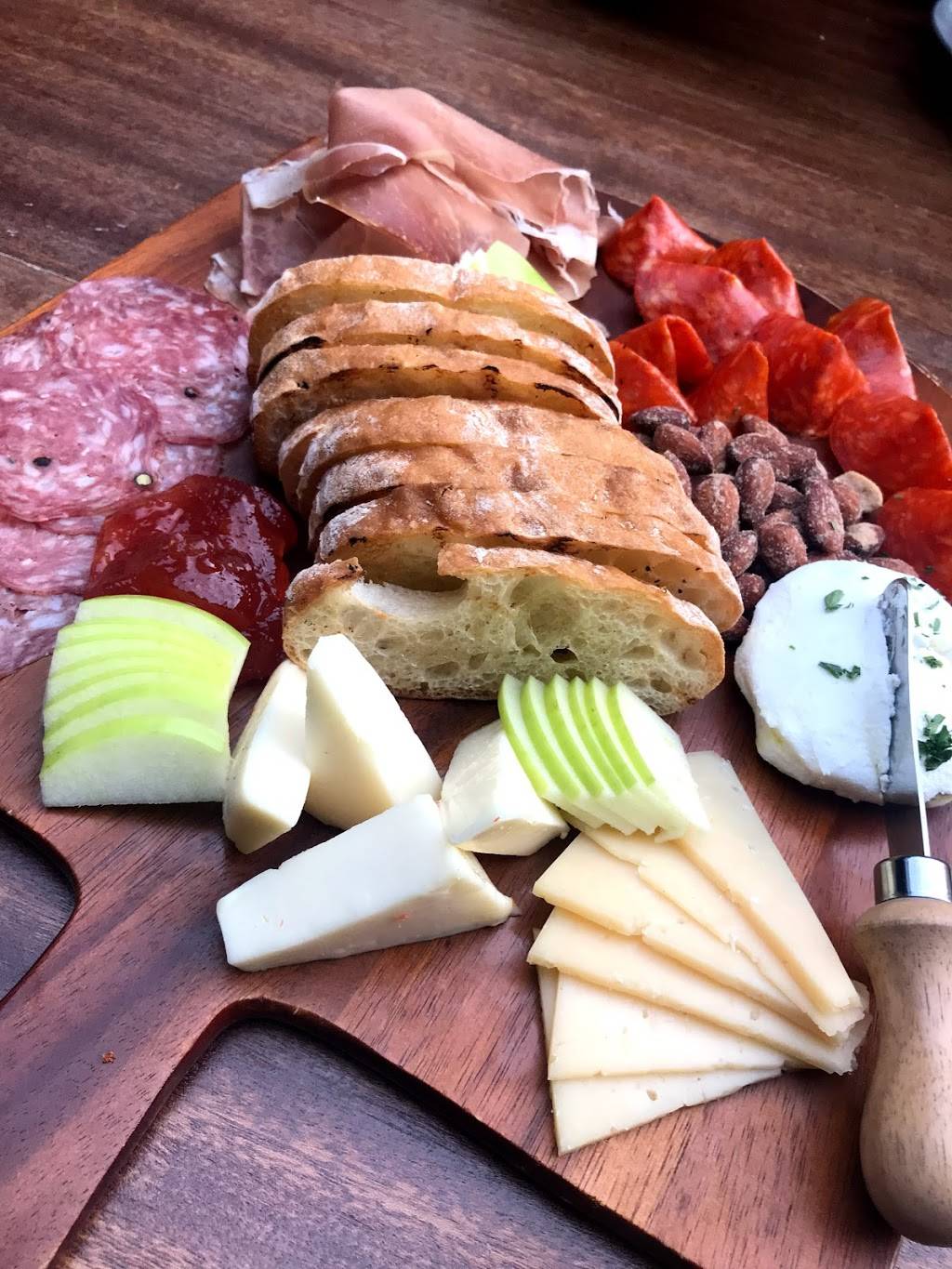 The Den On Sunset | restaurant | 8226 Sunset Blvd, West Hollywood, CA 90046, USA | 3236560336 OR +1 323-656-0336