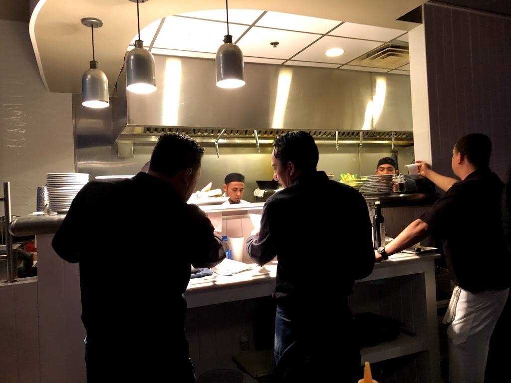 Victory Meat and Seafood | restaurant | 116 N York St, Elmhurst, IL 60126, USA | 6303595599 OR +1 630-359-5599