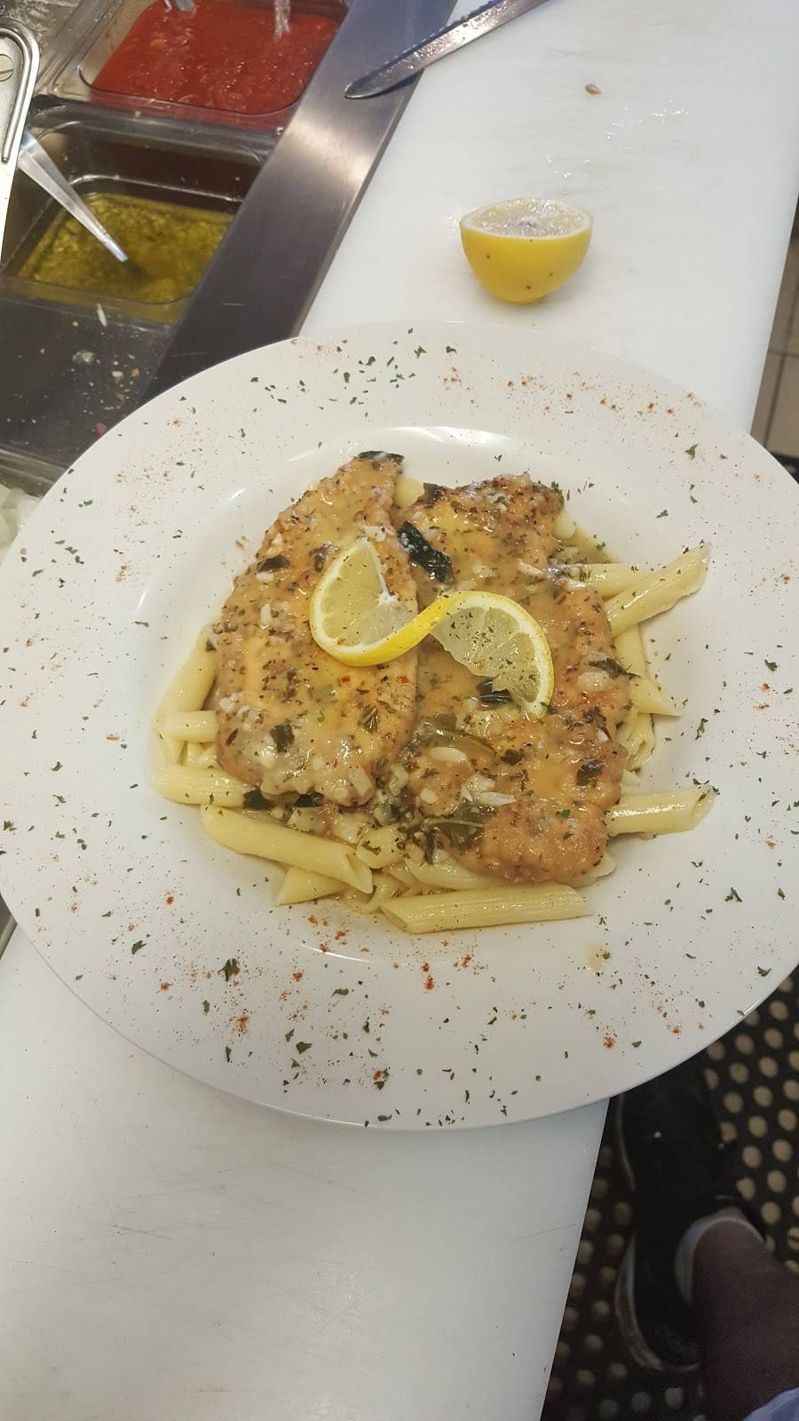 Oaks Italian Deli | restaurant | 1570 Egypt Rd, Phoenixville, PA 19460, USA | 6106660280 OR +1 610-666-0280