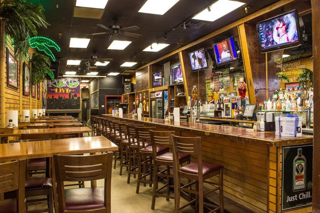 Ruckus Pizza and Bar | restaurant | 2233 Avent Ferry Rd, Raleigh, NC 27606, USA | 9198352002 OR +1 919-835-2002