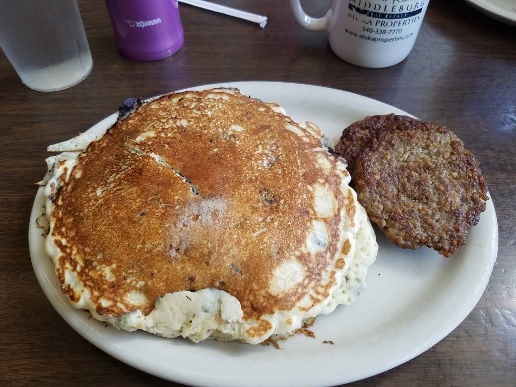 Purcellville Family Restaurant | restaurant | 110 W Main St, Purcellville, VA 20132, USA | 5403380400 OR +1 540-338-0400