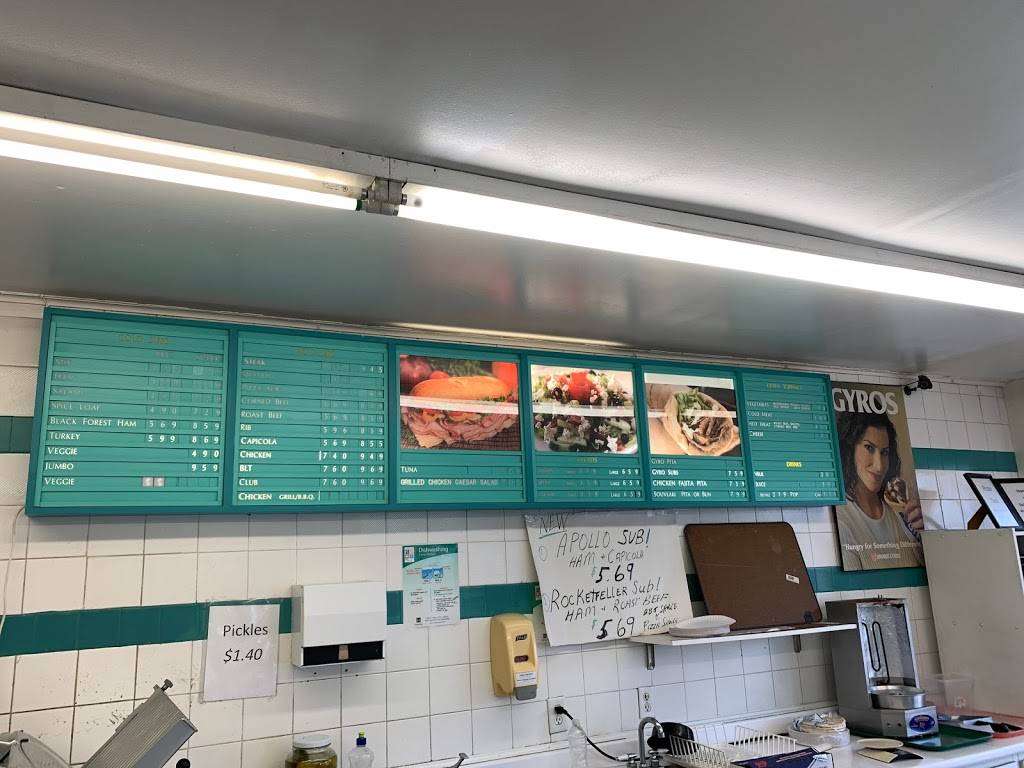 Fennell Submarine | meal takeaway | 676 Fennell Ave E, Hamilton, ON L8V 1V4, Canada | 9053856300 OR +1 905-385-6300