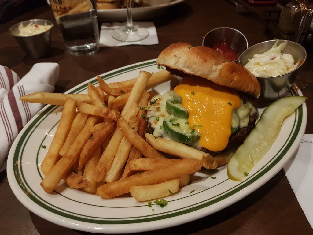 Millers Pub | restaurant | 134 S Wabash Ave, Chicago, IL 60603, USA | 3122634988 OR +1 312-263-4988