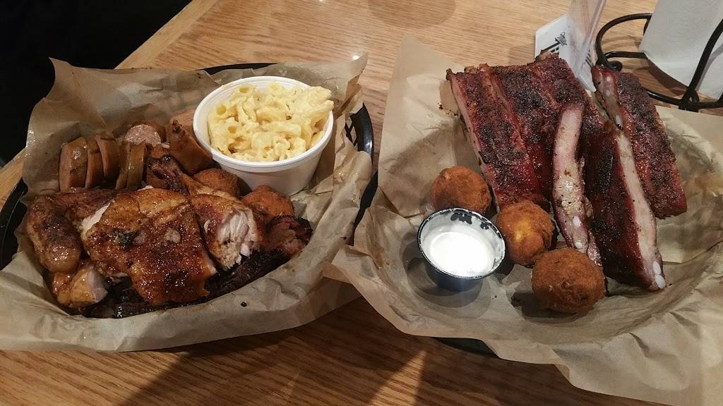 R&R BBQ | restaurant | 1628 W Traverse Pkwy, Lehi, UT 84043, USA | 3853454001 OR +1 385-345-4001