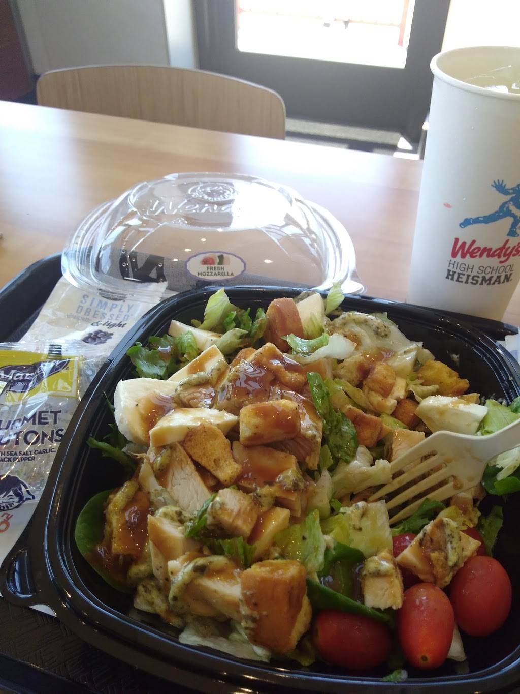 Wendys | restaurant | 5555 N Jim Miller Rd, Dallas, TX 75228, USA | 2142720472 OR +1 214-272-0472