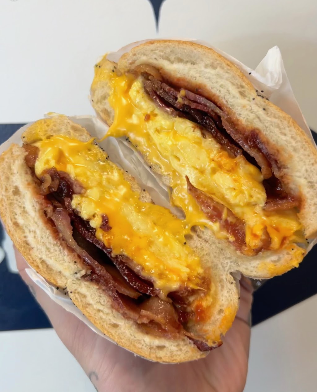 Uncle Paulies Studio City | restaurant | 3990 Vantage Ave, Studio City, CA 91604, USA | 8188213313 OR +1 818-821-3313