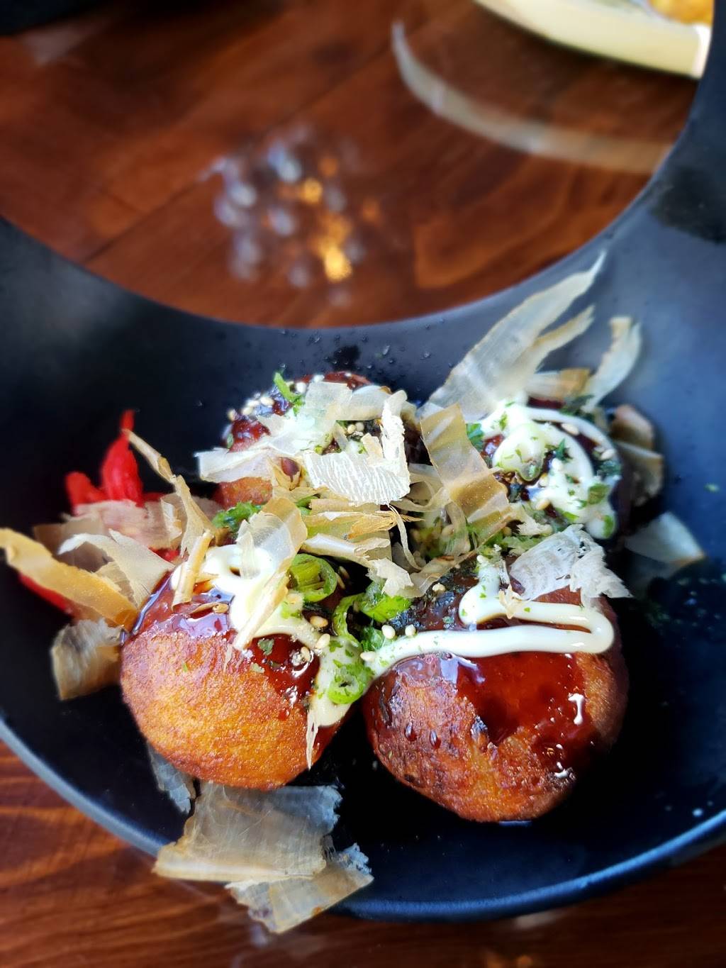 Hob Sushi | restaurant | 2156 N Clybourn Ave, Chicago, IL 60614, USA | 7733608851 OR +1 773-360-8851