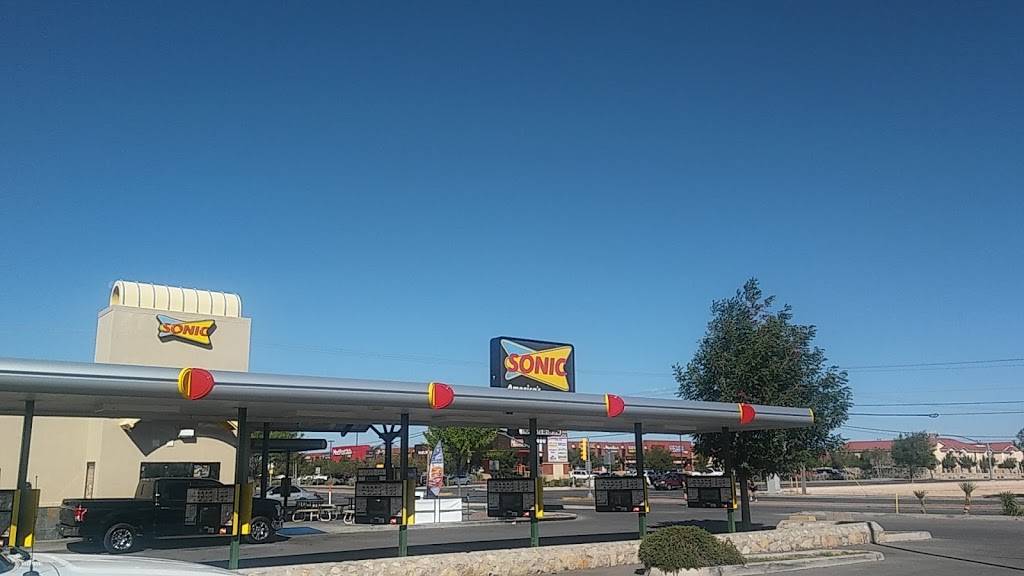 Sonic Drive-In | restaurant | 12400 Edgemere Blvd, El Paso, TX 79938, USA | 9158577036 OR +1 915-857-7036