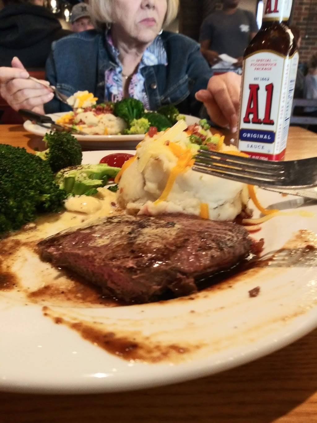 Chilis Grill & Bar | restaurant | 14534 S Military Trail, Delray Beach, FL 33484, USA | 5612706444 OR +1 561-270-6444