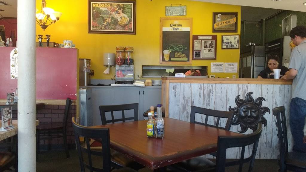 Hola Mexican Restaurant | restaurant | 1001N Main St N, Jacksonville, FL 32206, USA | 9043563100 OR +1 904-356-3100