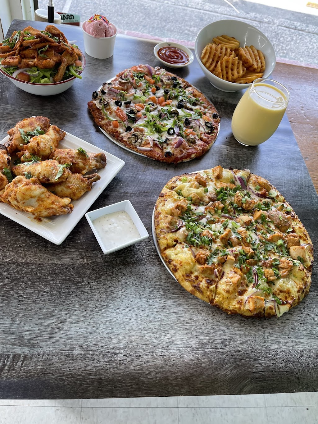 Bombay Curry Pizza | restaurant | 2042 McKee Rd, San Jose, CA 95116, USA | 6692636764 OR +1 669-263-6764