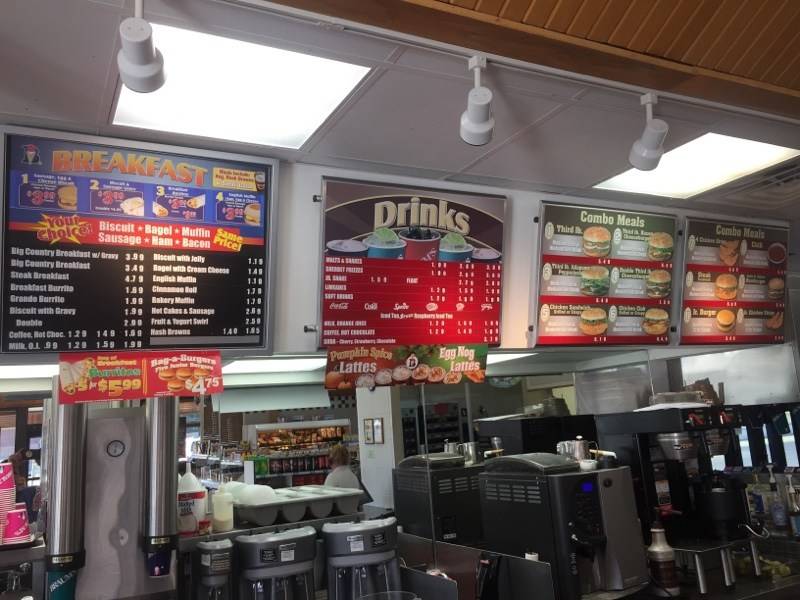 Braums Ice Cream & Burger Restaurant | restaurant | 1940 W Central Ave, El Dorado, KS 67042, USA | 3163217767 OR +1 316-321-7767