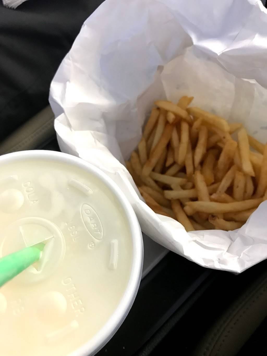 Dudes Drive Inn | restaurant | 1644 Hartnell Ave, Redding, CA 96002, USA | 5302223775 OR +1 530-222-3775