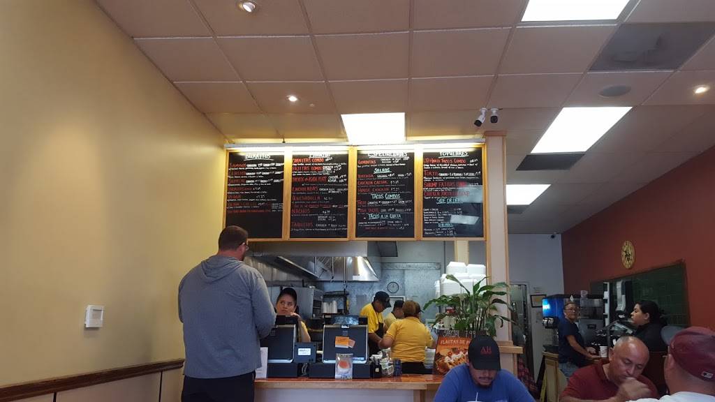 3 Amigos Restaurant | restaurant | 139 N Reino Rd, Newbury Park, CA 91320, USA | 8054997200 OR +1 805-499-7200