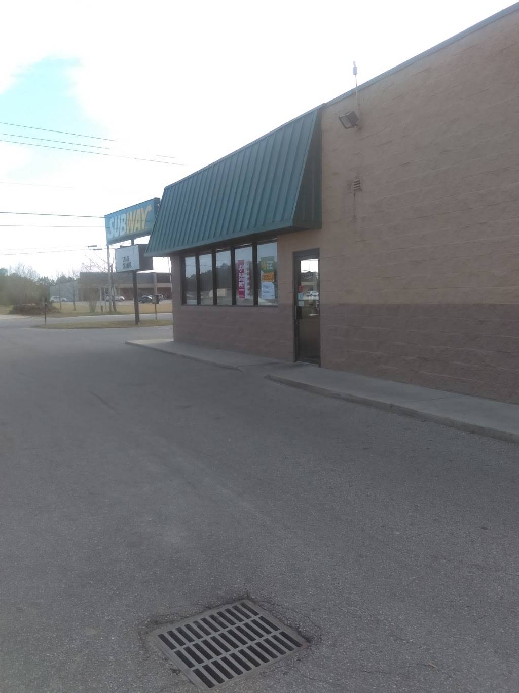 Subway | restaurant | 416 W McIntyre St, Mullins, SC 29574, USA | 8434644084 OR +1 843-464-4084