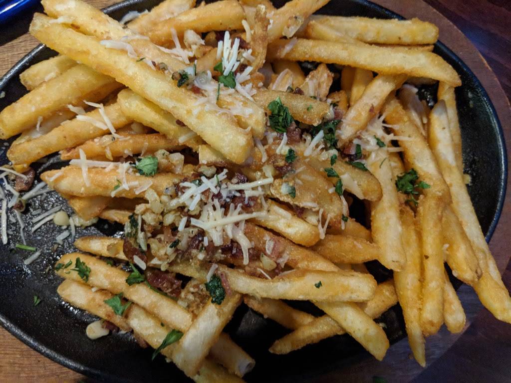 Copper Still Moonshine Grill | restaurant | 7450 W Chandler Blvd, Chandler, AZ 85226, USA | 4803507469 OR +1 480-350-7469