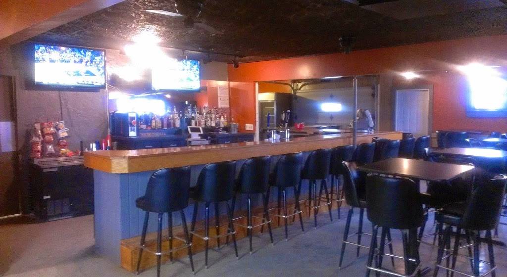 Sandy Bobs Patio Bar & Grill | restaurant | 2008 OH-199, Carey, OH 43316, USA | 4193964097 OR +1 419-396-4097