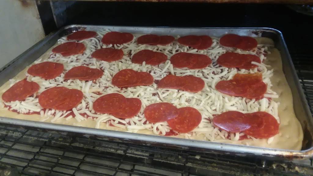 Romeos Pizza | restaurant | 13349 Snow Rd, Brook Park, OH 44142, USA | 2164337373 OR +1 216-433-7373