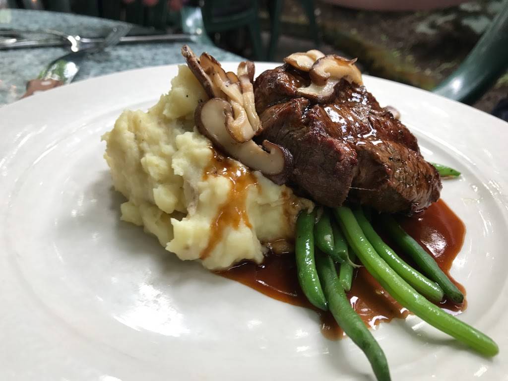 Dons Pomeroy House | restaurant | 13664 Pearl Rd, Strongsville, OH 44136, USA | 4405721111 OR +1 440-572-1111