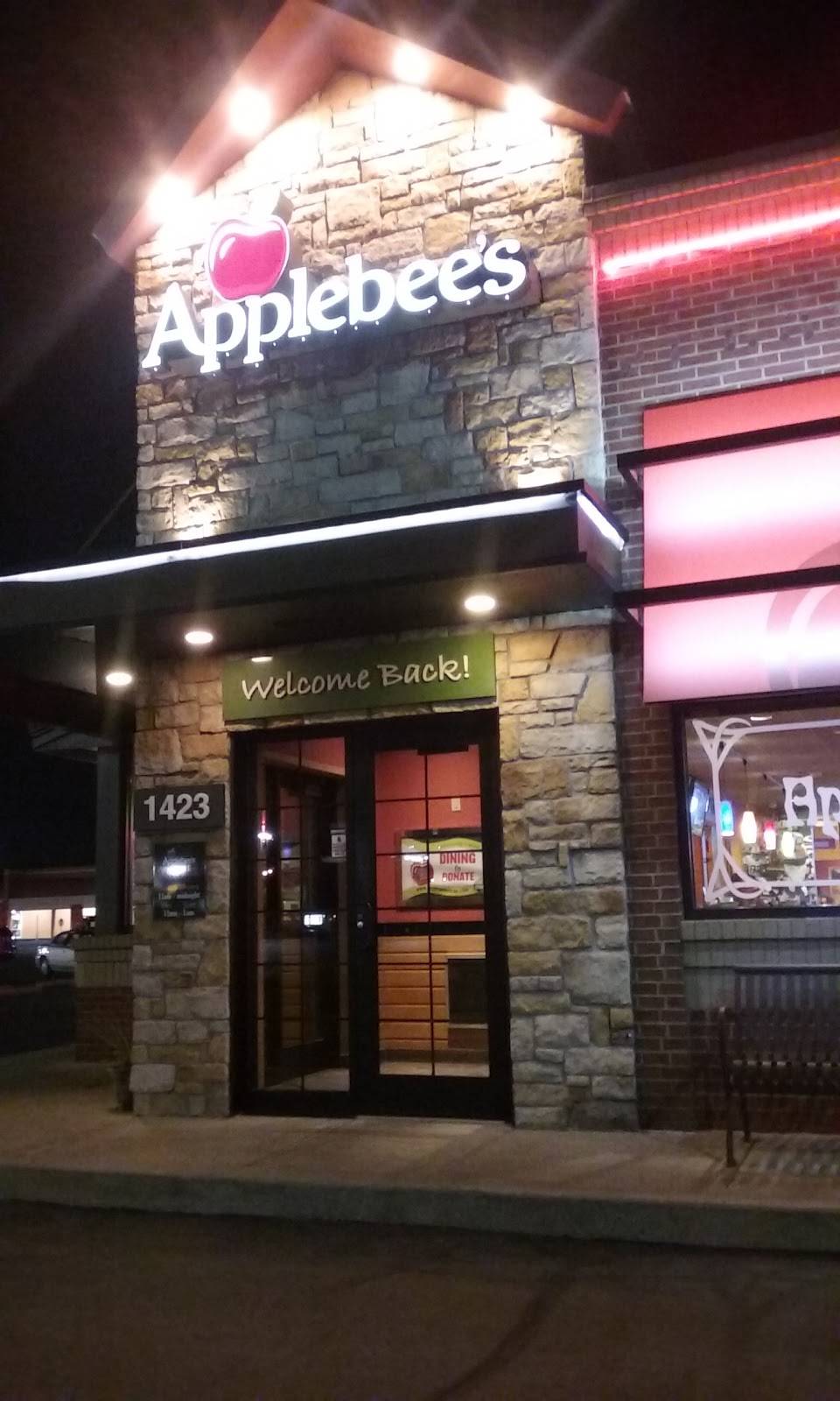 Applebees Grill + Bar | restaurant | 1423 W McGalliard Rd, Muncie, IN 47304, USA | 7652847008 OR +1 765-284-7008