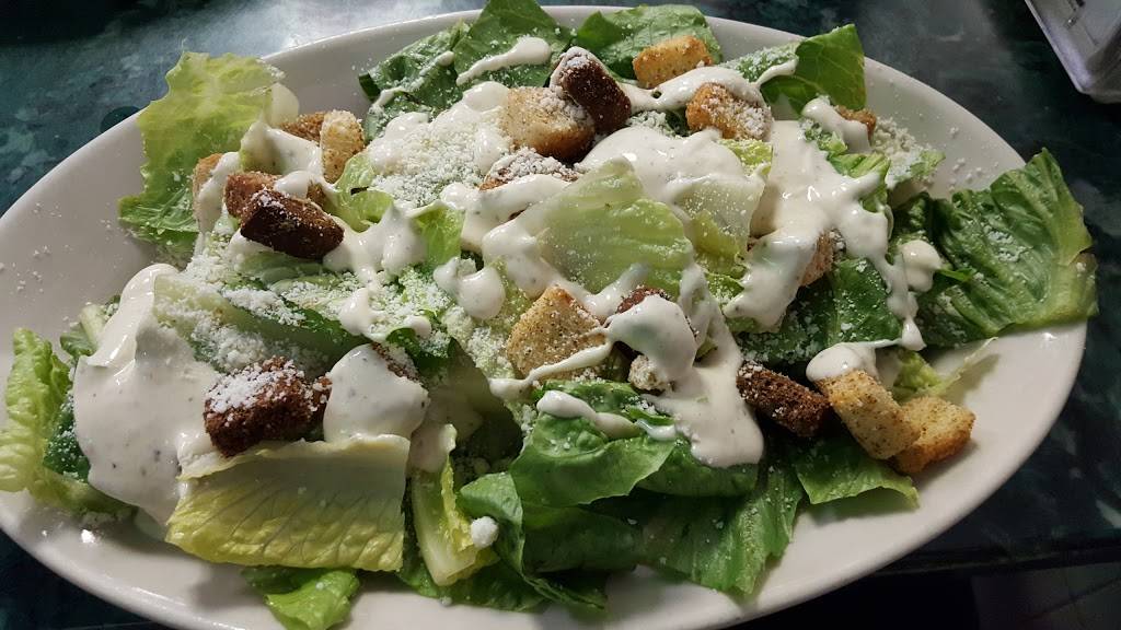 Mamma Mia Pizzeria | restaurant | 13753 SW 152nd St, Miami, FL 33177, USA | 3052359545 OR +1 305-235-9545