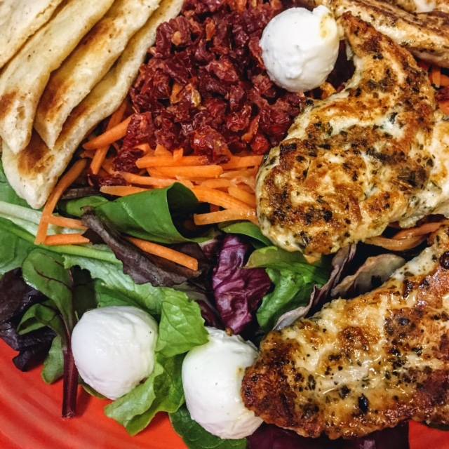 The Poppyseed Restaurant | restaurant | 3670 McKinley Pkwy, Buffalo, NY 14219, USA | 7168240075 OR +1 716-824-0075