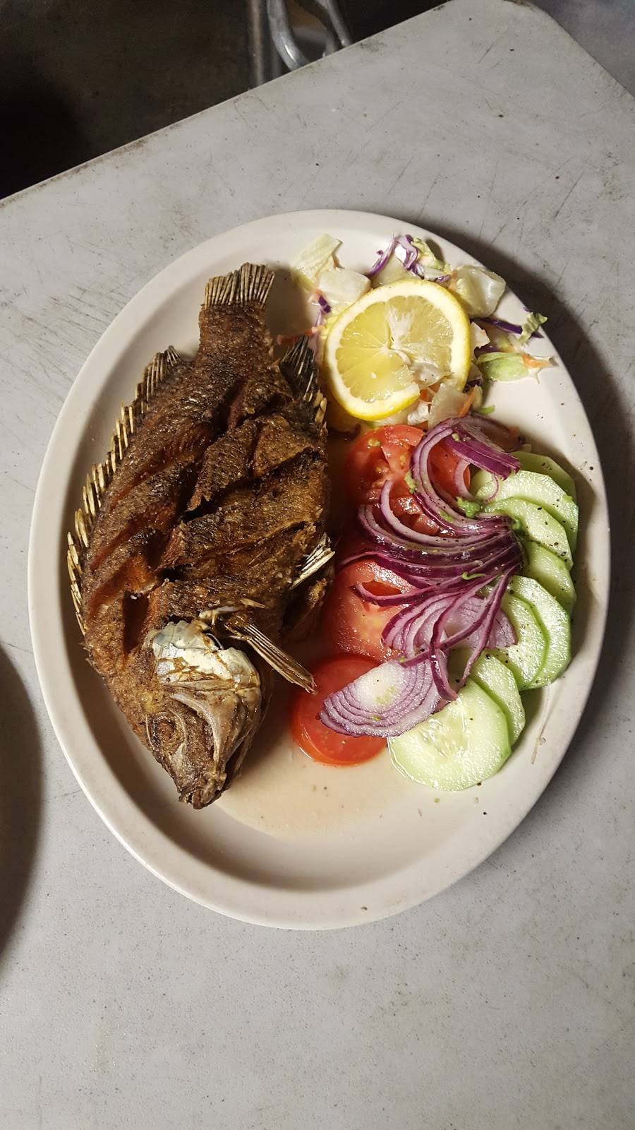 Mariscos La Palapa De Los Plebes | restaurant | 6, Calle 11, Pob Delejido Francisco Villa, Tijuana, B.C., Mexico | 016643981704 OR +52 664 398 1704