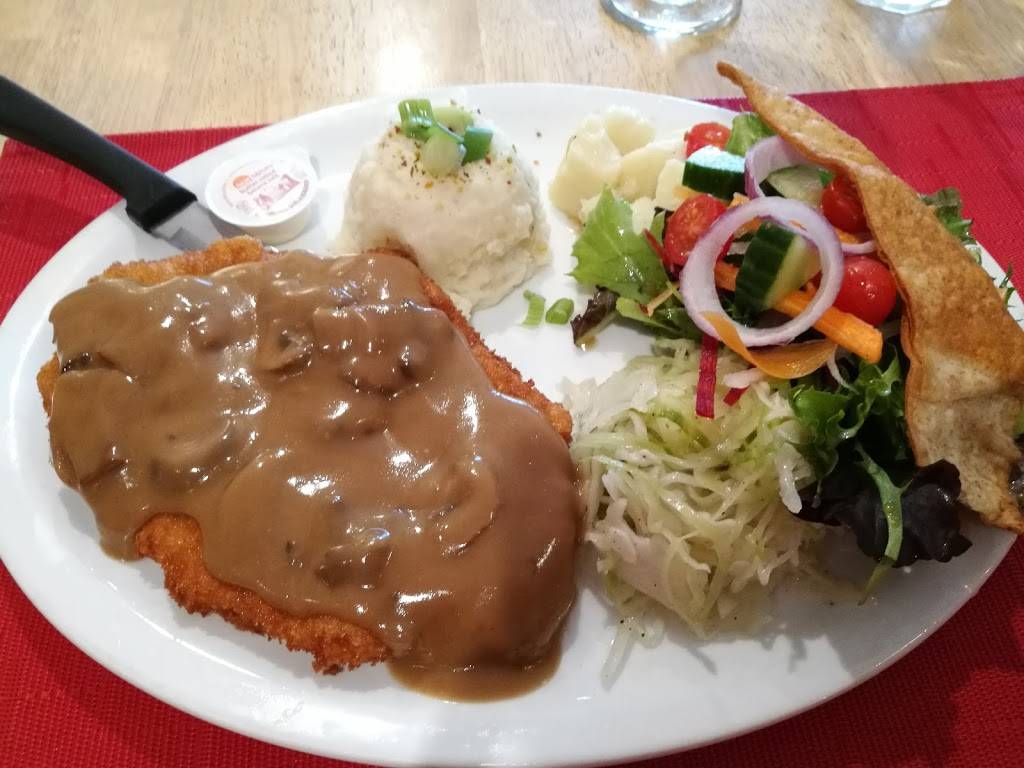 Vekys International Cuisine | restaurant | 245 Main St E, Listowel, ON N4W 2B8, Canada | 5192915455 OR +1 519-291-5455