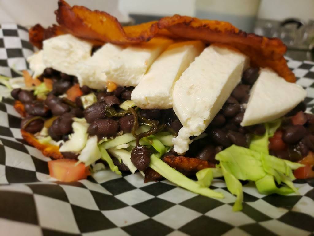 Chamos Bar & Grill | restaurant | 1109 S Mason Rd, Katy, TX 77450, USA | 2814929090 OR +1 281-492-9090