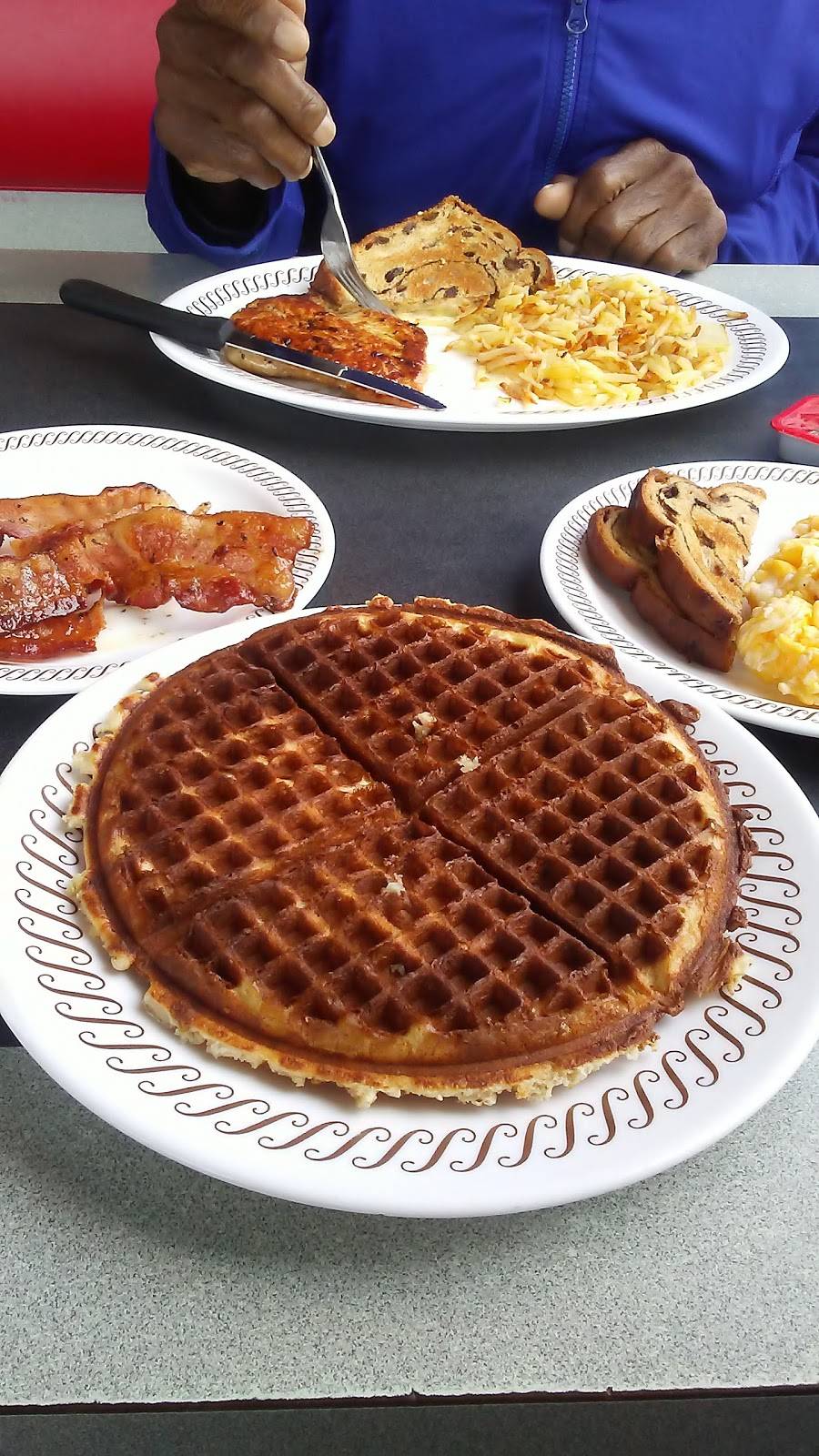 Waffle House | meal takeaway | 6105 White Horse Rd, Greenville, SC 29611, USA | 8642200559 OR +1 864-220-0559