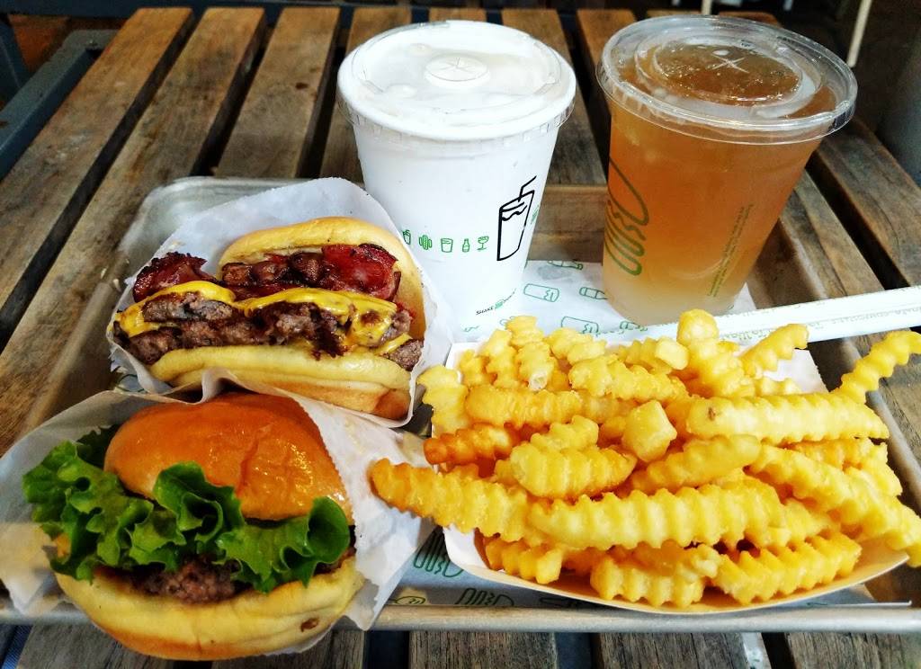 Shake Shack | restaurant | 154 East 86th St, New York, NY 10028, USA | 6462375035 OR +1 646-237-5035