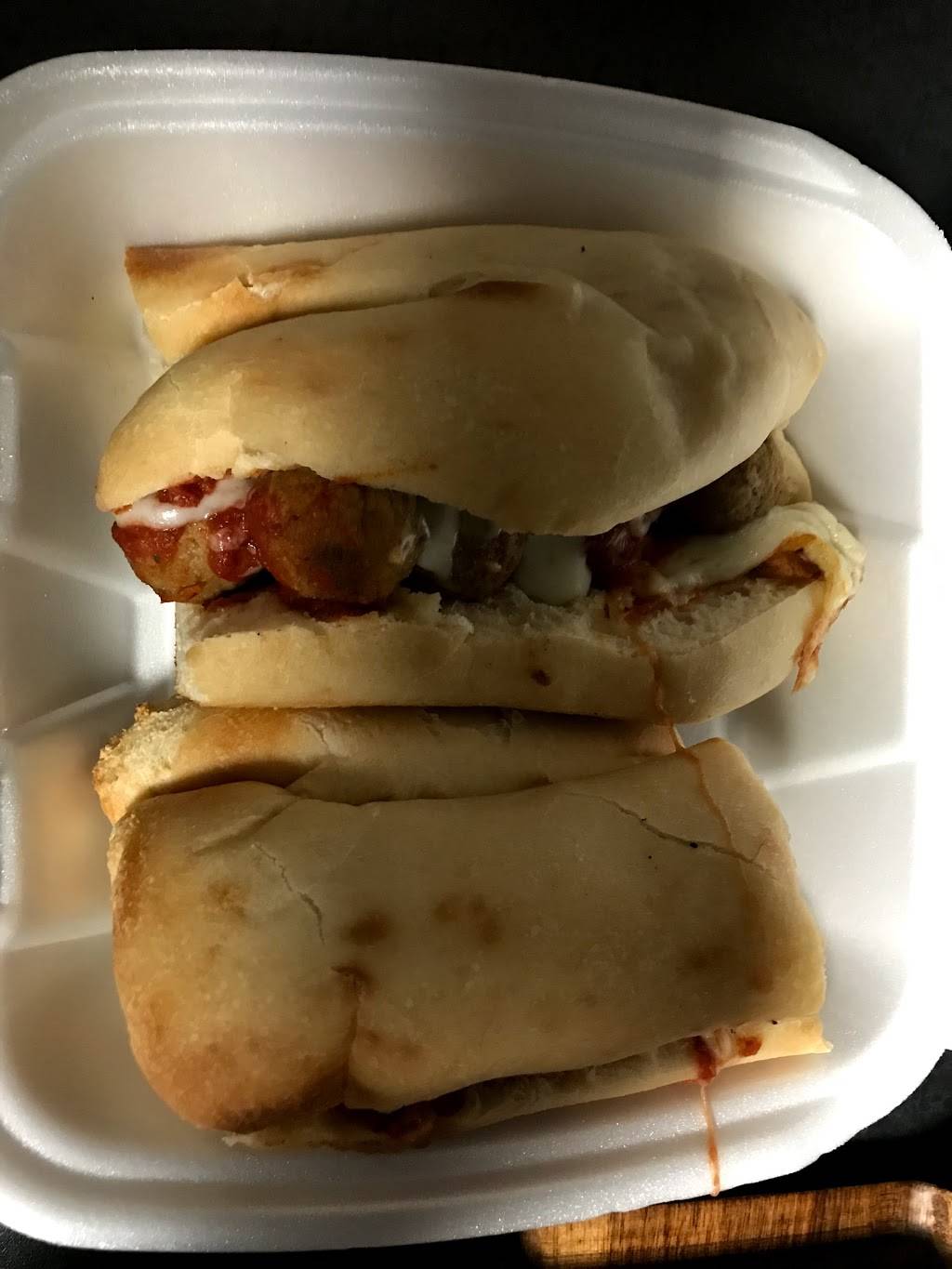 Almont Rozas Pizza | restaurant | 133 S Main St B, Almont, MI 48003, USA | 8107983963 OR +1 810-798-3963