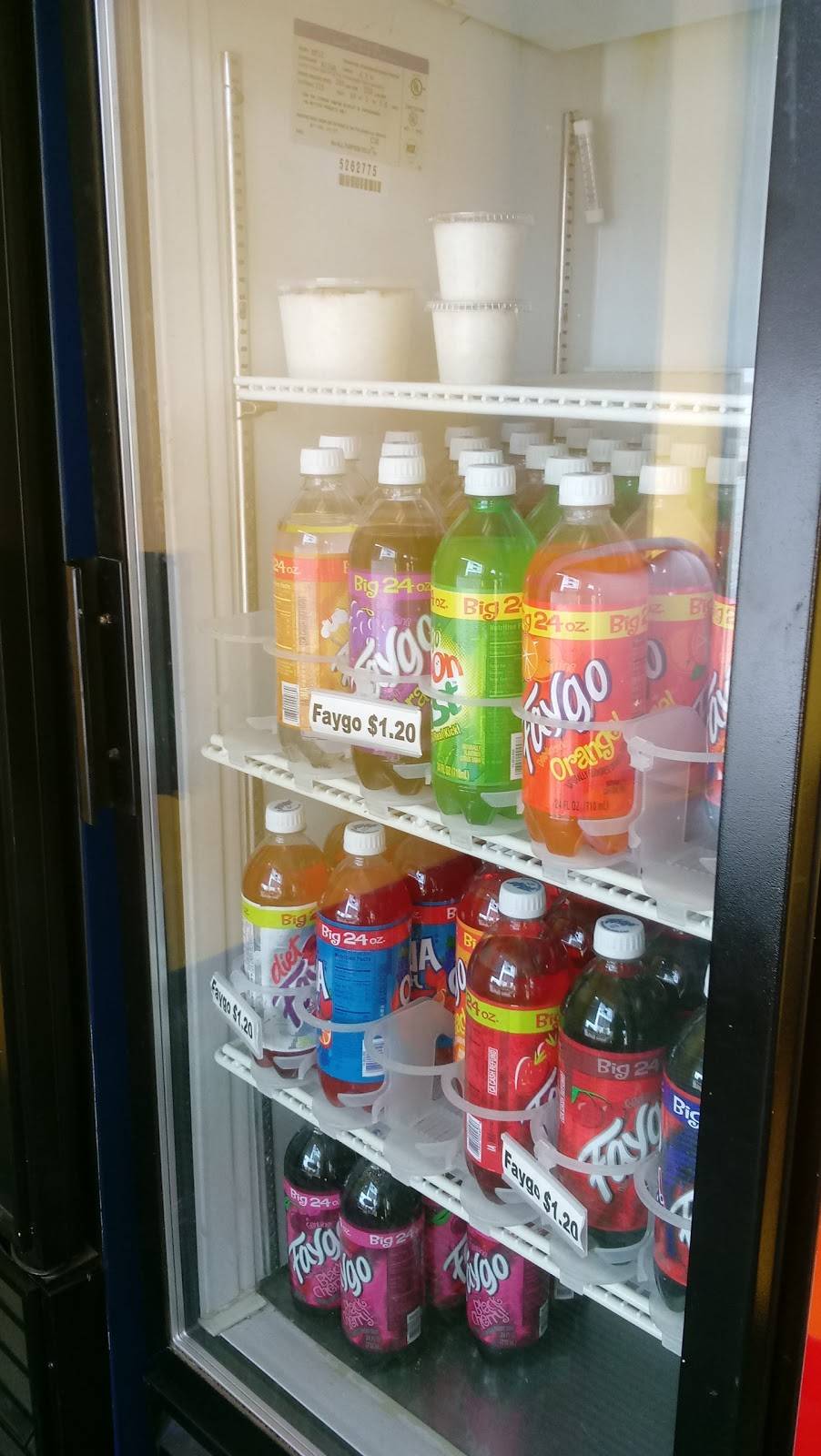 Backyard Barbecue | restaurant | 2253 Hill Rd, Grand Blanc, MI 48439, USA | 8105797979 OR +1 810-579-7979