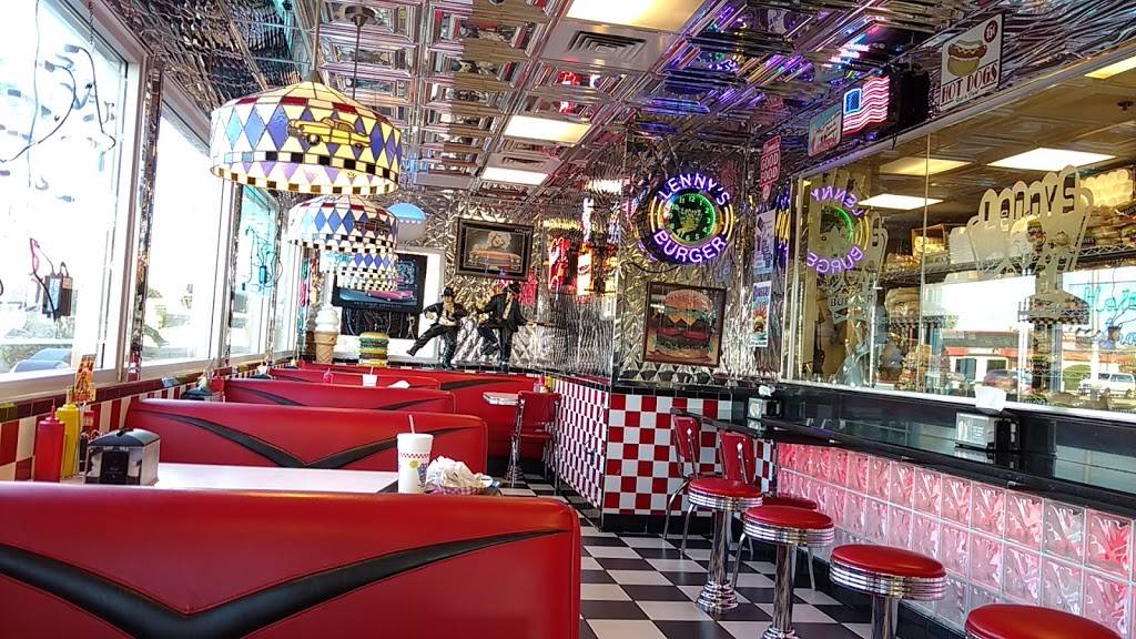 Lennys Burger | restaurant | 2545 W Glendale Ave, Phoenix, AZ 85051, USA | 6023471188 OR +1 602-347-1188