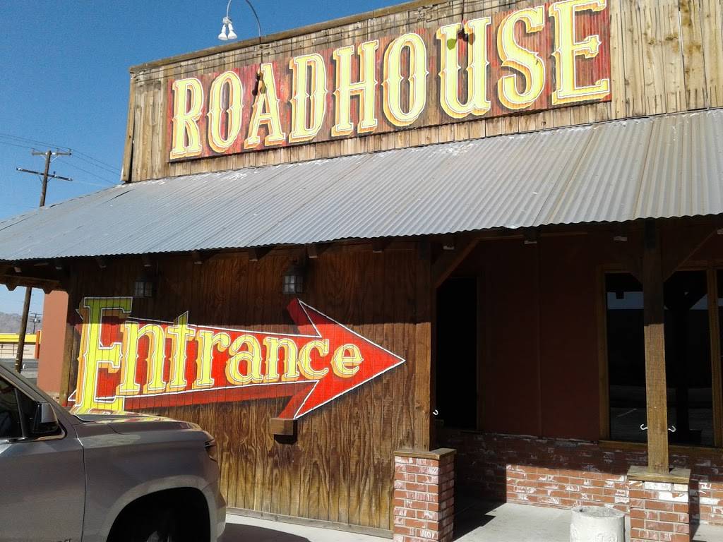 Rusty Bull | restaurant | 13685 John Glenn Rd, Apple Valley, CA 92308, USA | 7609617979 OR +1 760-961-7979