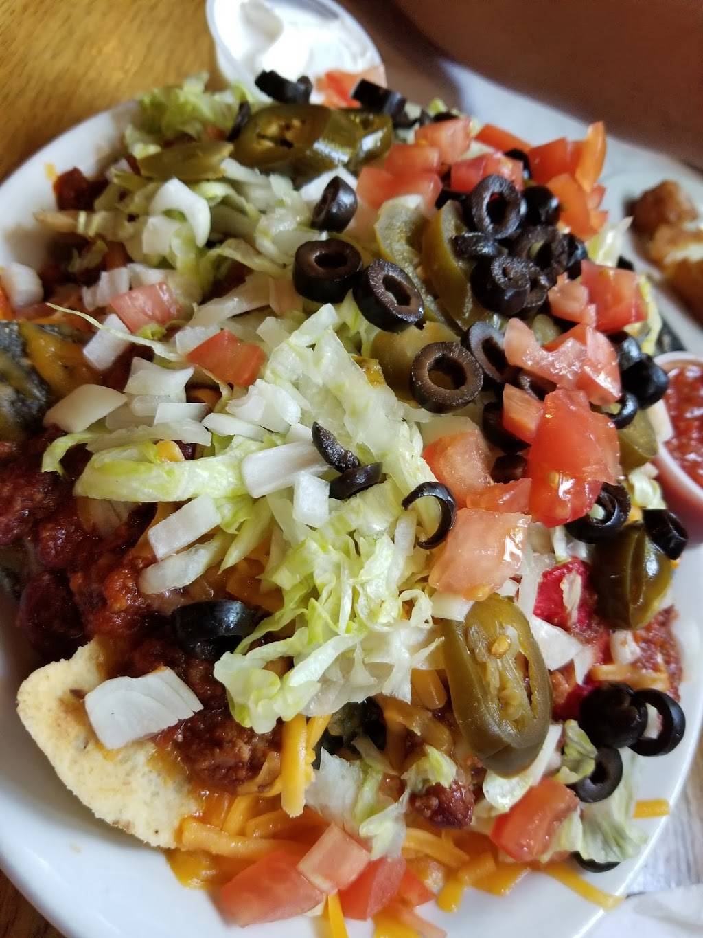 The Landing Bar & Grille | restaurant | 30 Fairport Village Landing, Fairport, NY 14450, USA | 5854257490 OR +1 585-425-7490