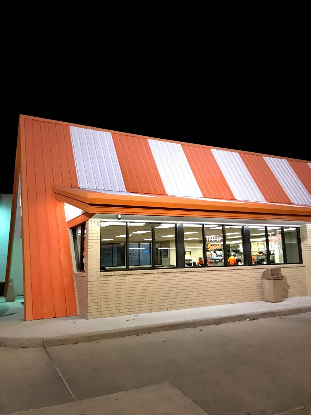 Whataburger | restaurant | 3636 N Main St, Houston, TX 77009, USA | 7138681581 OR +1 713-868-1581