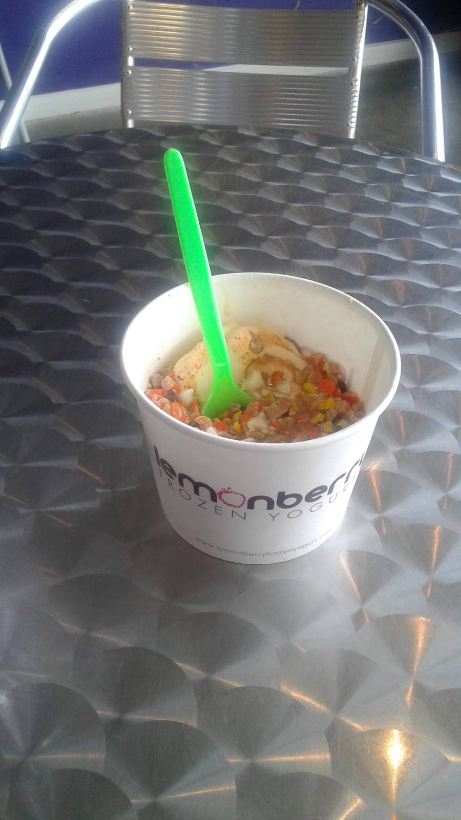 Lemonberry Frozen Yogurt | restaurant | 12927 Pearl Rd, Strongsville, OH 44136, USA | 4402380793 OR +1 440-238-0793