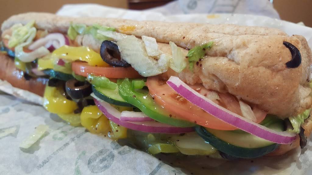 Subway | restaurant | 1607 W Frank Ave, Lufkin, TX 75904, USA | 9366394111 OR +1 936-639-4111