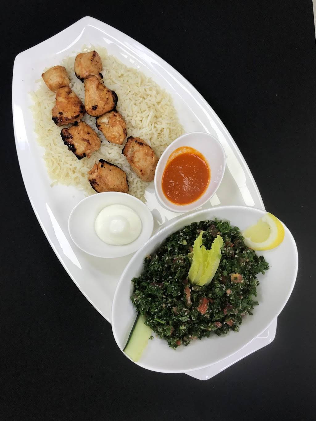 Mashawi | restaurant | 572 King St N, Waterloo, ON N2L 6L3, Canada | 5198808008 OR +1 519-880-8008