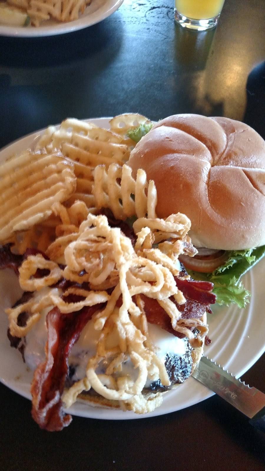 Back East Bar & Grill | restaurant | 1455 Cipriani Loop, Monument, CO 80132, USA | 7194882252 OR +1 719-488-2252