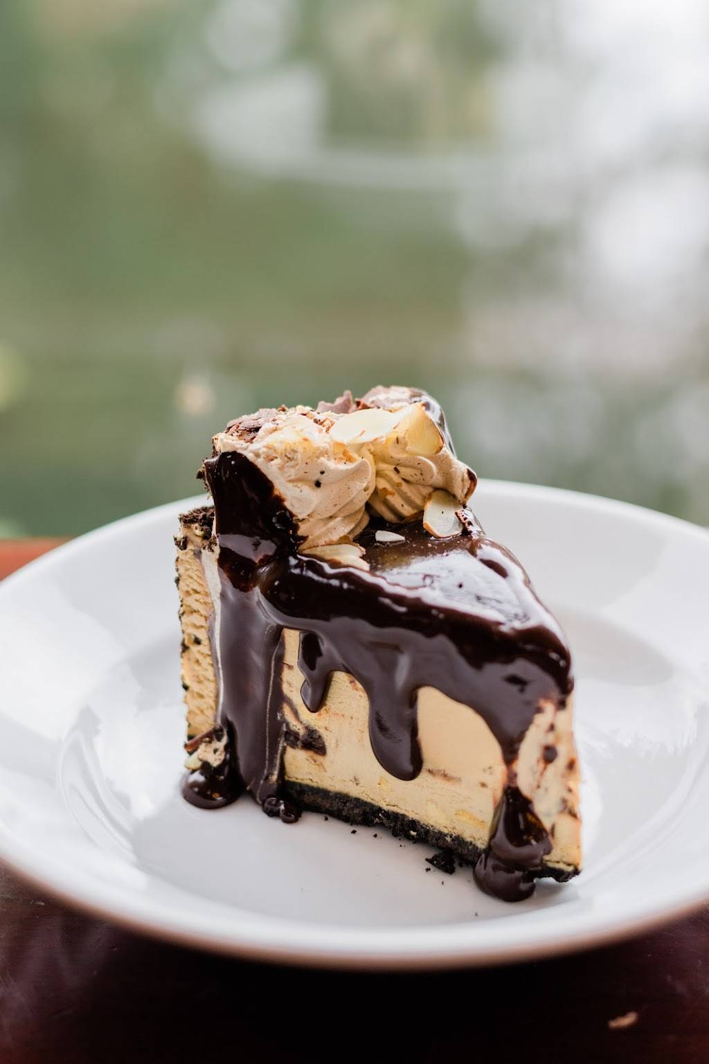 The Bistro at Lakeland Village | restaurant | 470 E Country Club Dr, Allyn, WA 98524, USA | 3602774137 OR +1 360-277-4137