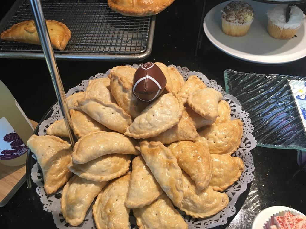 Empanada World | restaurant | 4123 Henderson Blvd, Tampa, FL 33629, USA | 8138980024 OR +1 813-898-0024