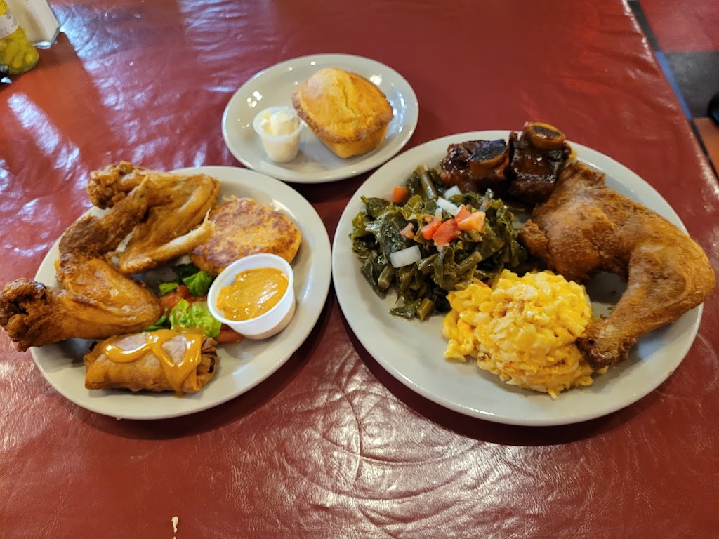 Merts Heart And Soul | restaurant | 214 N College St, Charlotte, NC 28202, USA | 7043424222 OR +1 704-342-4222